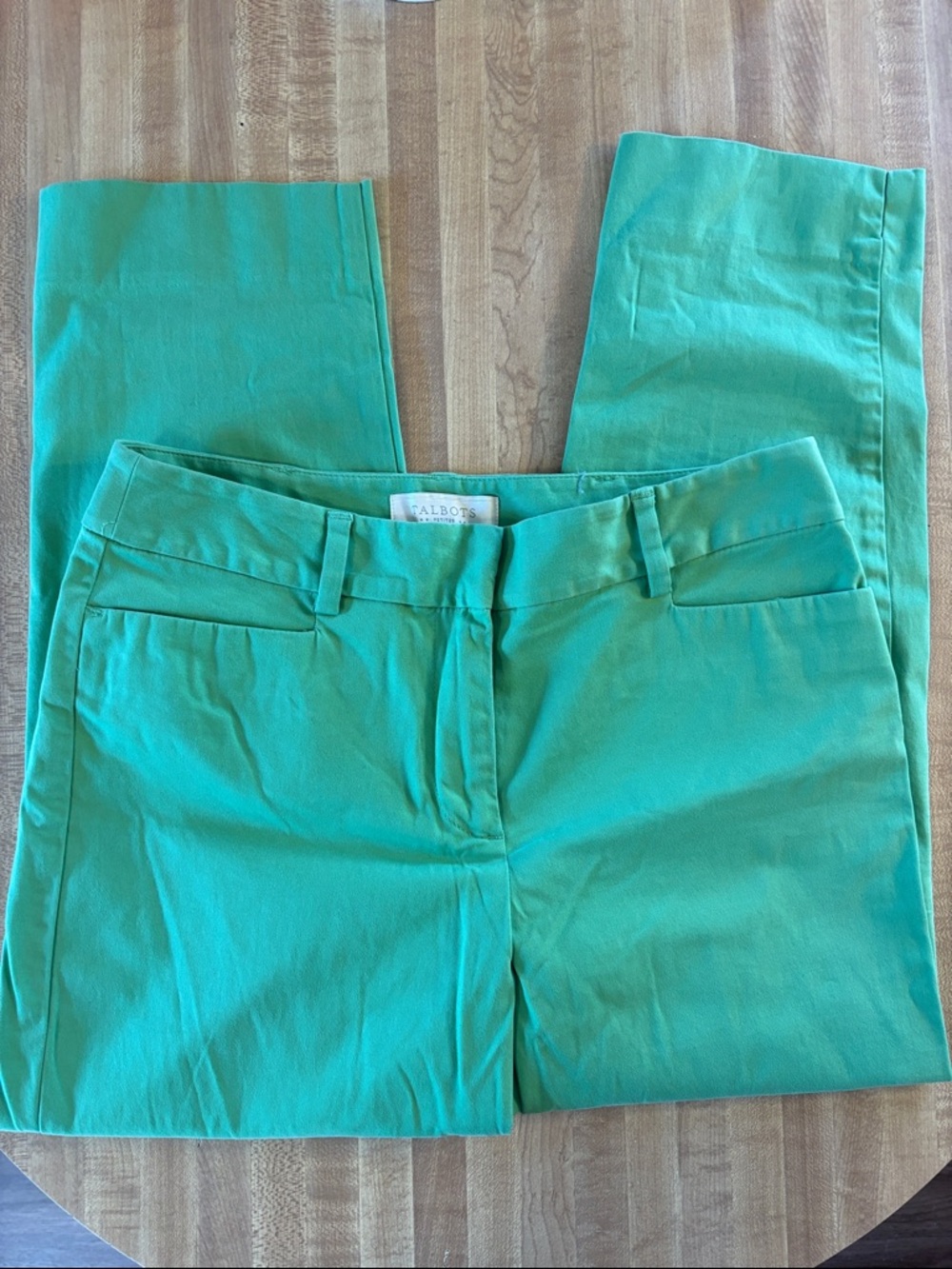 Talbots Green Petites Heritage 4P Green Capris
